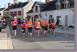 02 Marathon Cheverny 380 * 680 x 453 * (144KB)